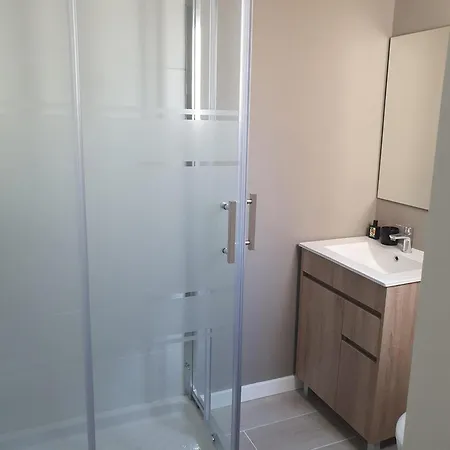 Benet Apartment
